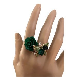 GREEN RESIN ROSE WITH CRYSTAL EMBELLISHED BUTTERFLY RING-